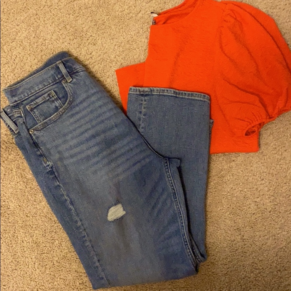LOFT Light-wash Straight Leg Cropped Denim NWOT 10